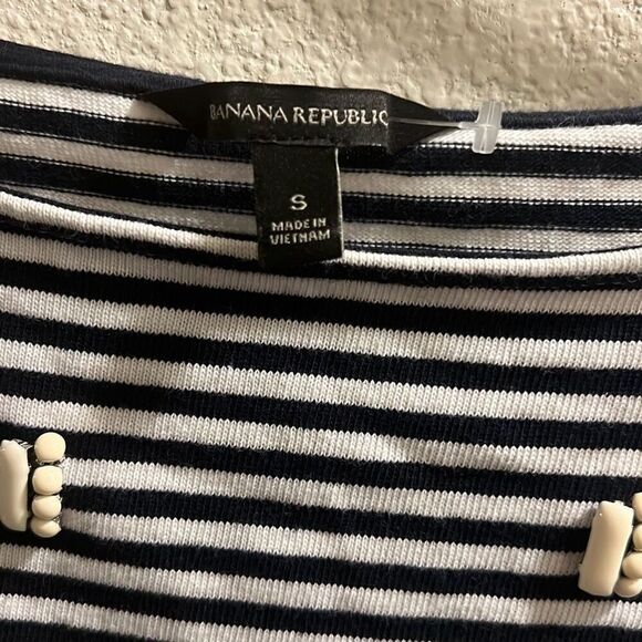 BANANA REPUBLIC Jeweled Rhinestone Stripe Long Sleeve Sz Small Top - Picture 6 of 7